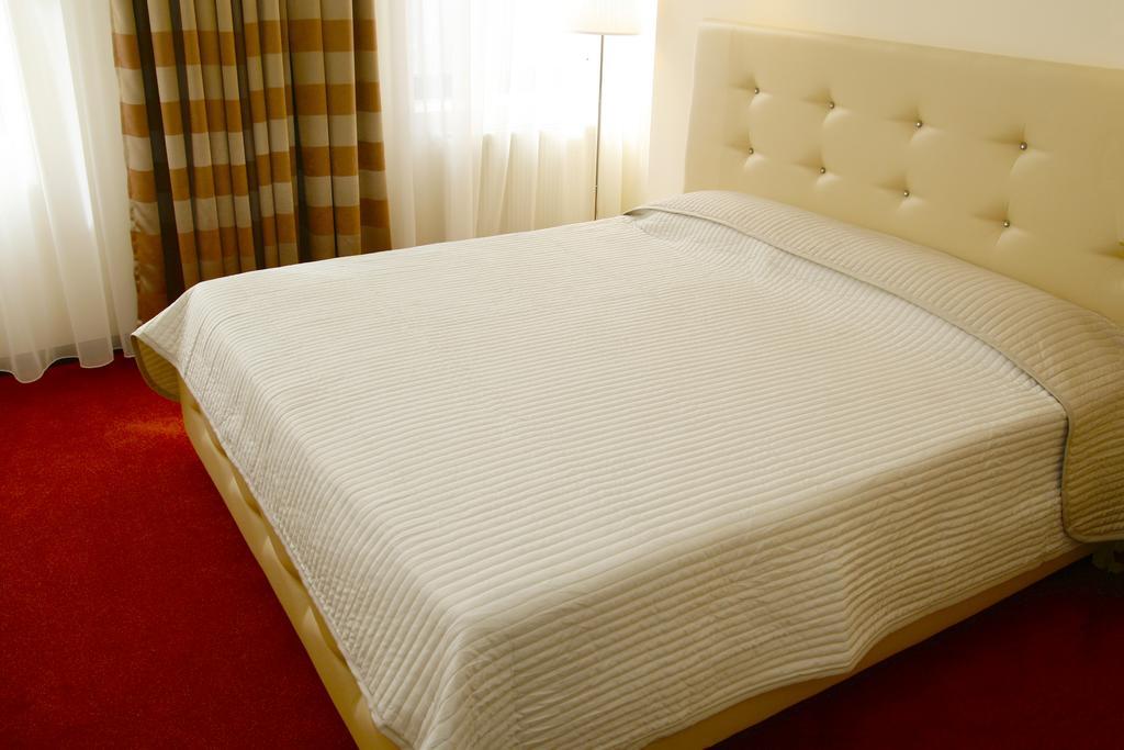 Hotel Capitol 4*